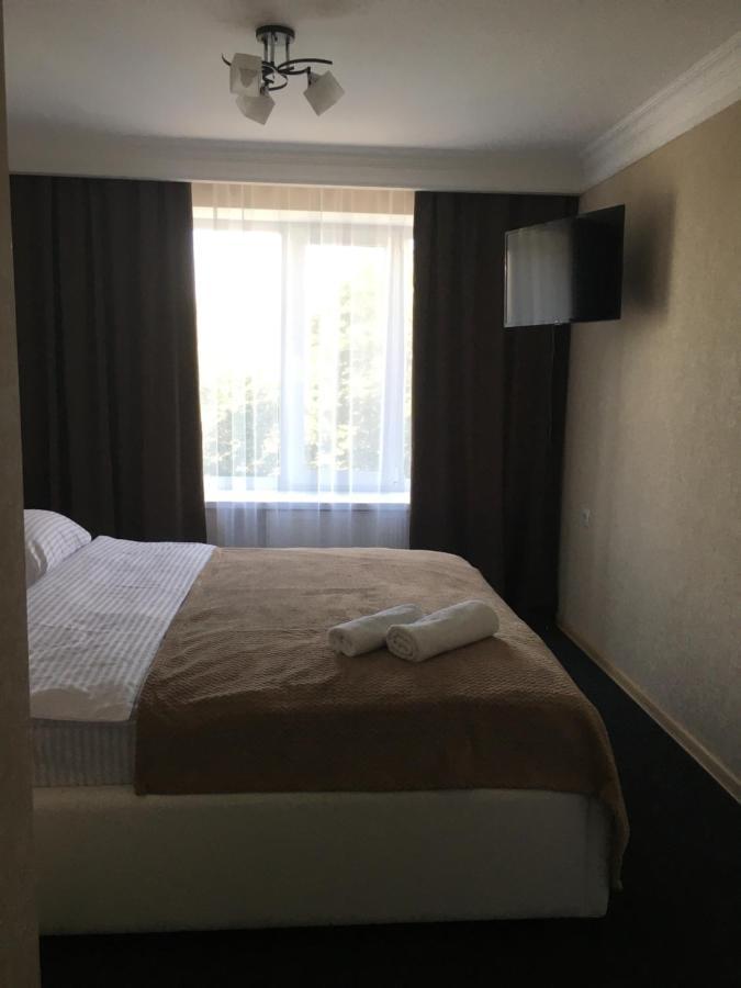 Hotel Elegia Trostyanets  Экстерьер фото